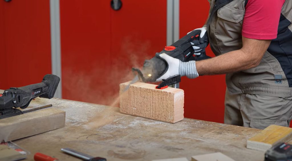 Akku-Säbelsäge AFS 18 COMPACT M-CUBE + Säbelsägeblatt Bau vier Sterne Multiblade Longlife/Gussprofi mit geschliffenen Hartmetallzähnen