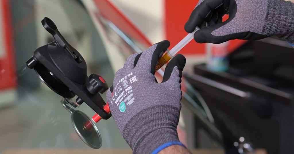 15. Restmenge absaugen