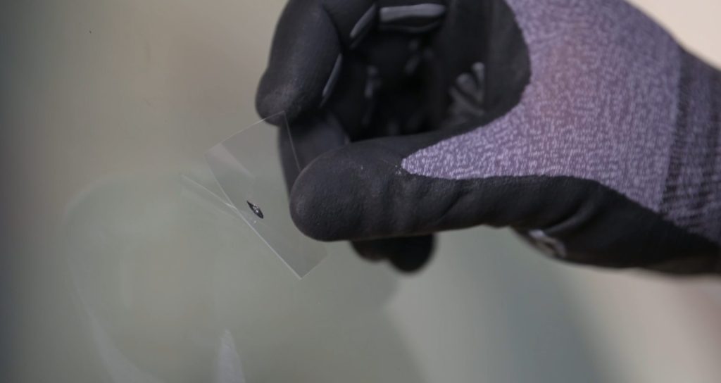 18. Finish-Harz-Folie ergänzen